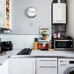 Charming Flat Near Monceau