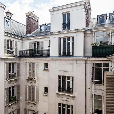Charming Flat Near Monceau * Paris